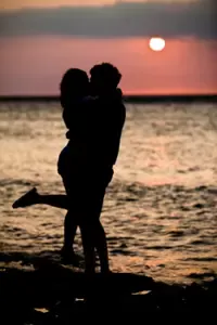 Love Me with All Your Heart is a popular love song based on the Spanish language song "Cuando calienta el sol." Just creamy harmony and seamless pleasure returns you to the days when easy listening was called dinner music.