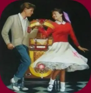 The Golden Oldies Vinyl Record Memories surrounds you with songs that have been forever, "Lost in the fifties." Take a break, step back in time, and enjoy your favorite vinyl record memories and the great old songs we grew up with during the golden age of vinyl records.